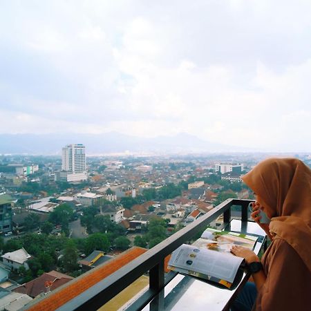 Inap At Capsule Hostel Bandung Ngoại thất bức ảnh