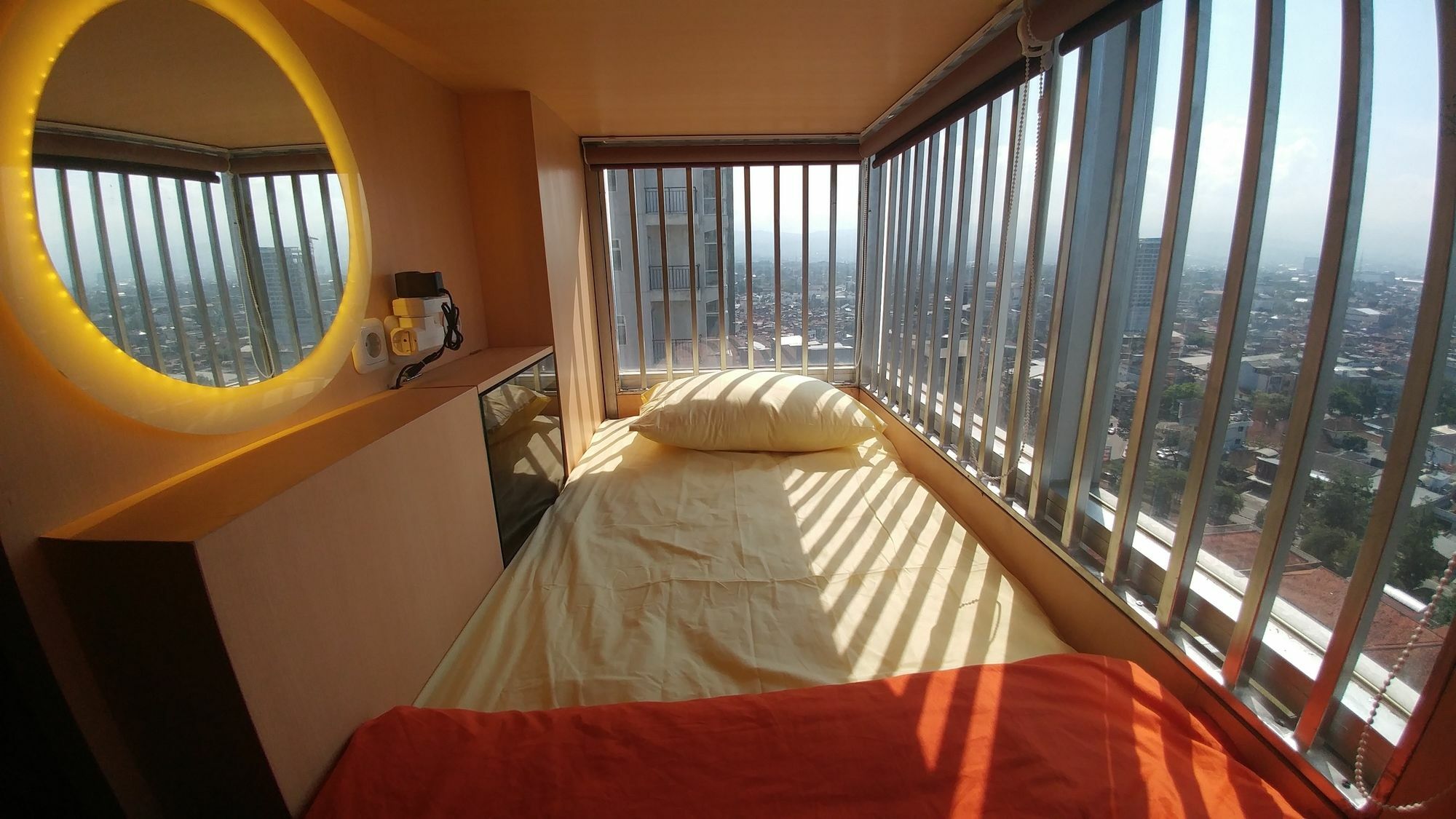 Inap At Capsule Hostel Bandung Ngoại thất bức ảnh